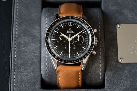 buy omega speedmaster leather strap|omega speedmaster leather strap replacement.